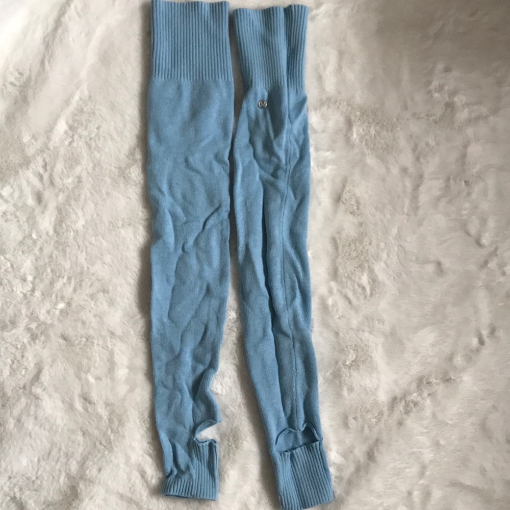 Knit Baby blue leg warmers by Lult lemon